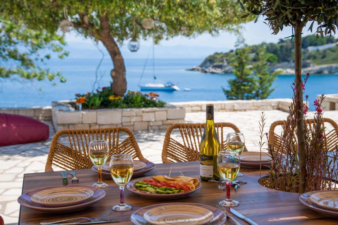 Villa Terra Del Nonno With Sea Views & Pool Gaios Exterior photo