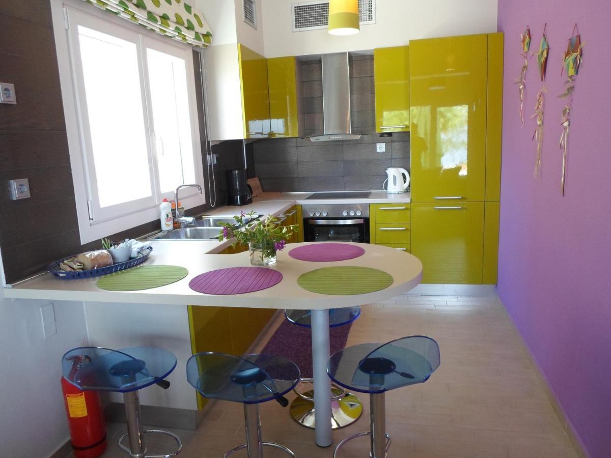 Villa Terra Del Nonno With Sea Views & Pool Gaios Room photo